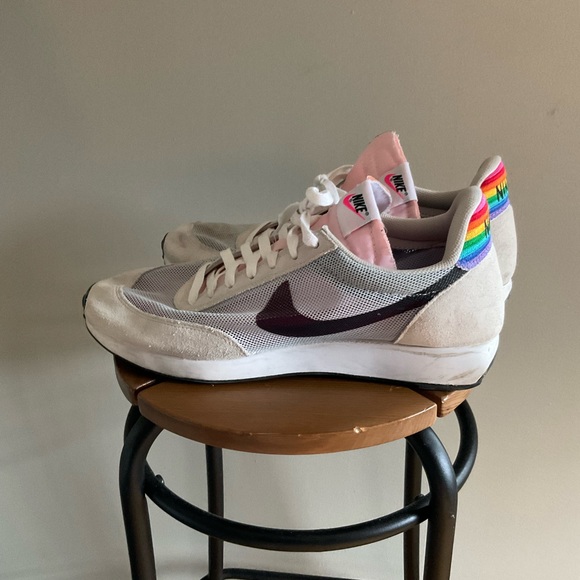 Nike Other - Nike tailwind 79 be true